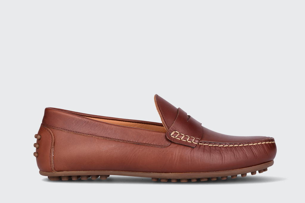 A bourbon men's miles driver loafer from the Hartt Shoe Company