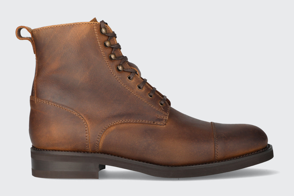 A tan leather dress boot from the Hartt Shoe Company