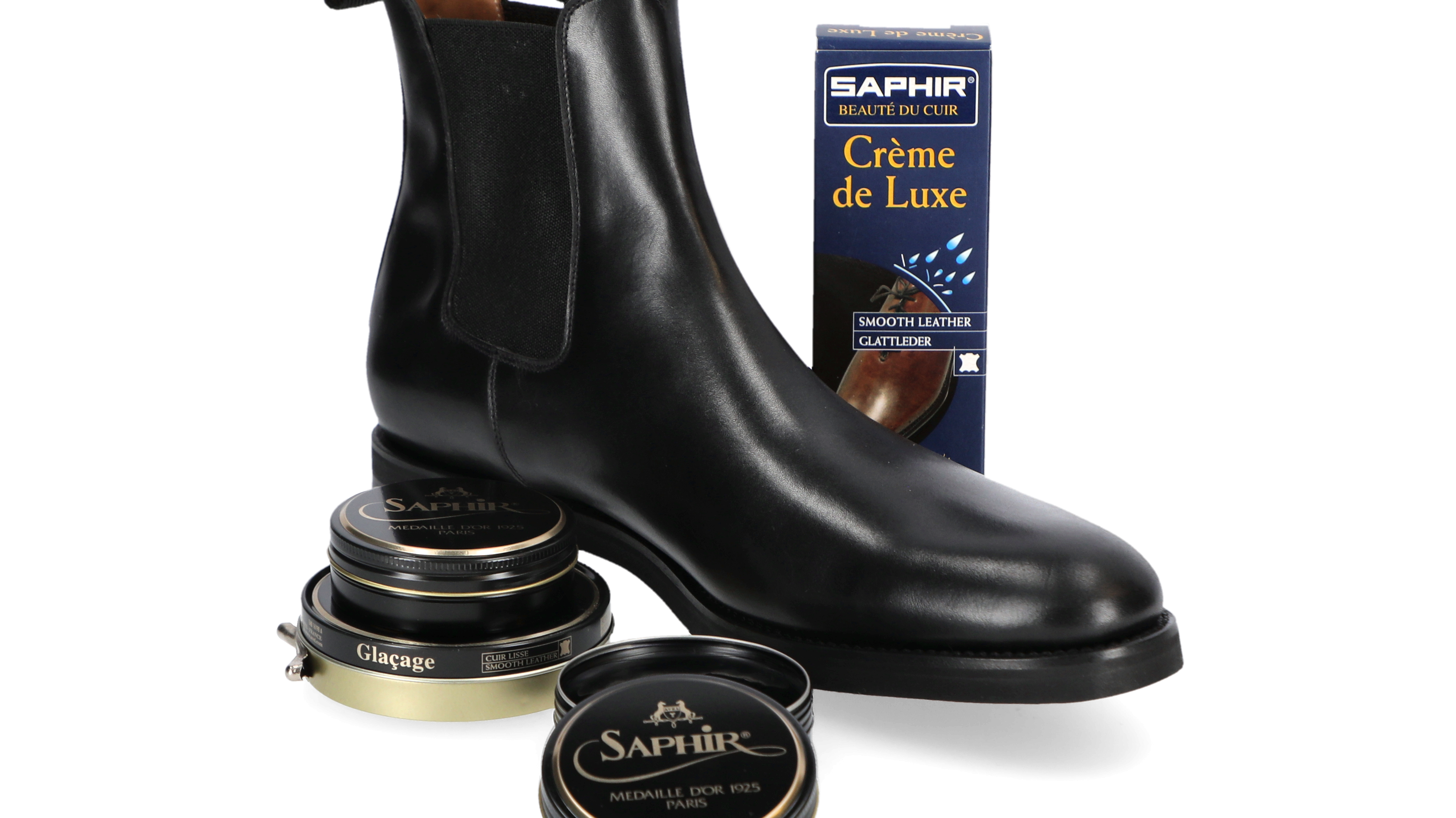 Hartt Carleton boot with saphir shoe care products