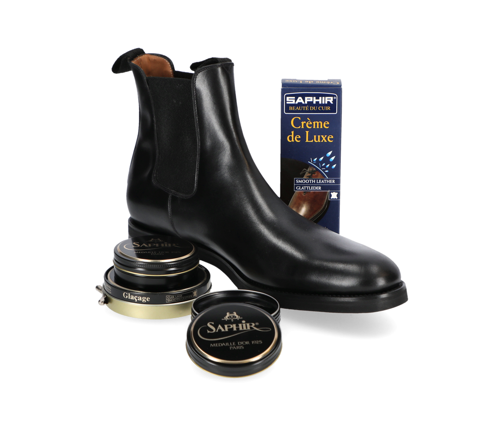 Hartt Carleton boot with saphir shoe care products