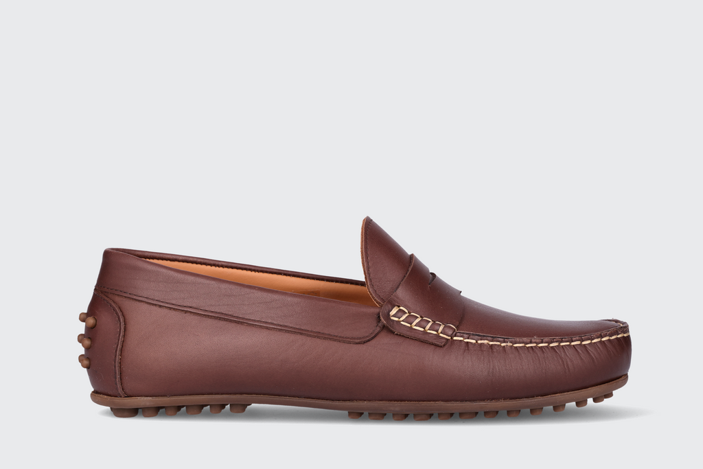 A dark brown men's miles driver loafers from the Hartt Shoe Company