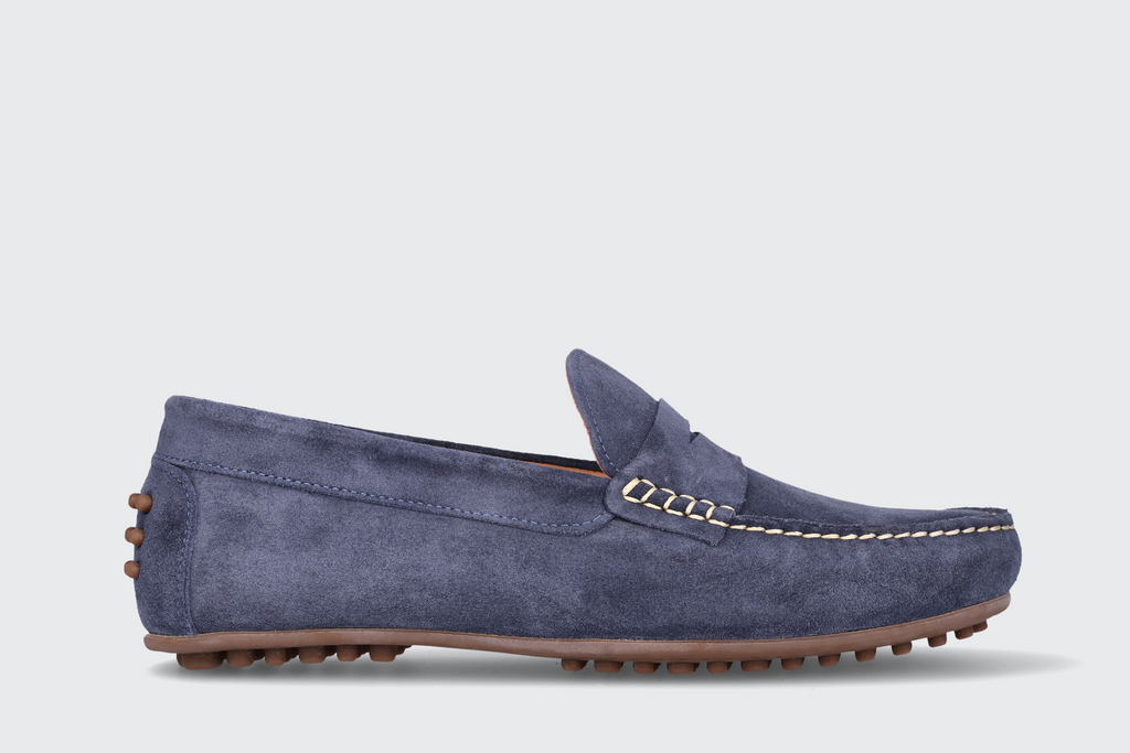 A navy men's miles driver loafers from the Hartt Shoe Company