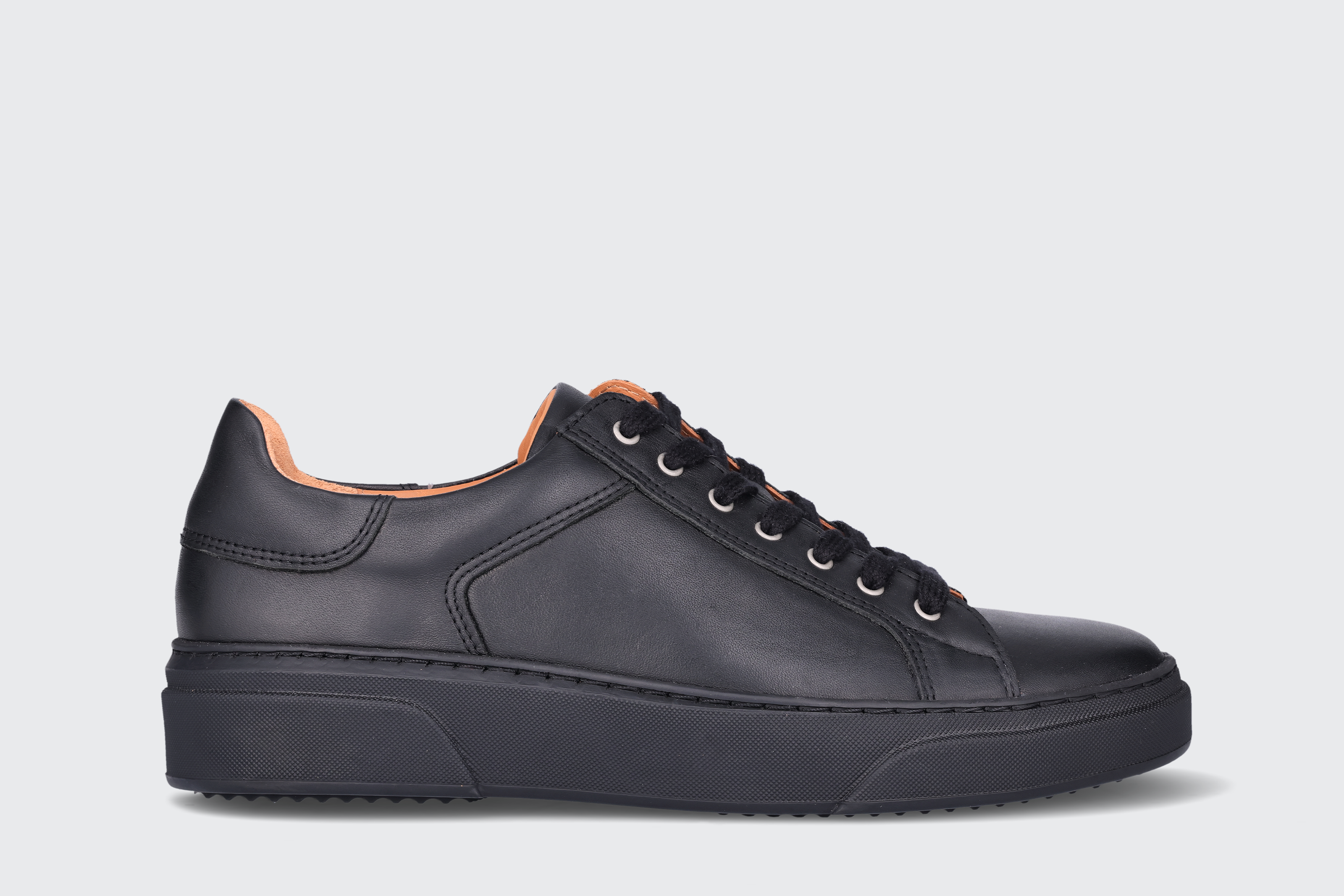 Low top 2025 leather shoes
