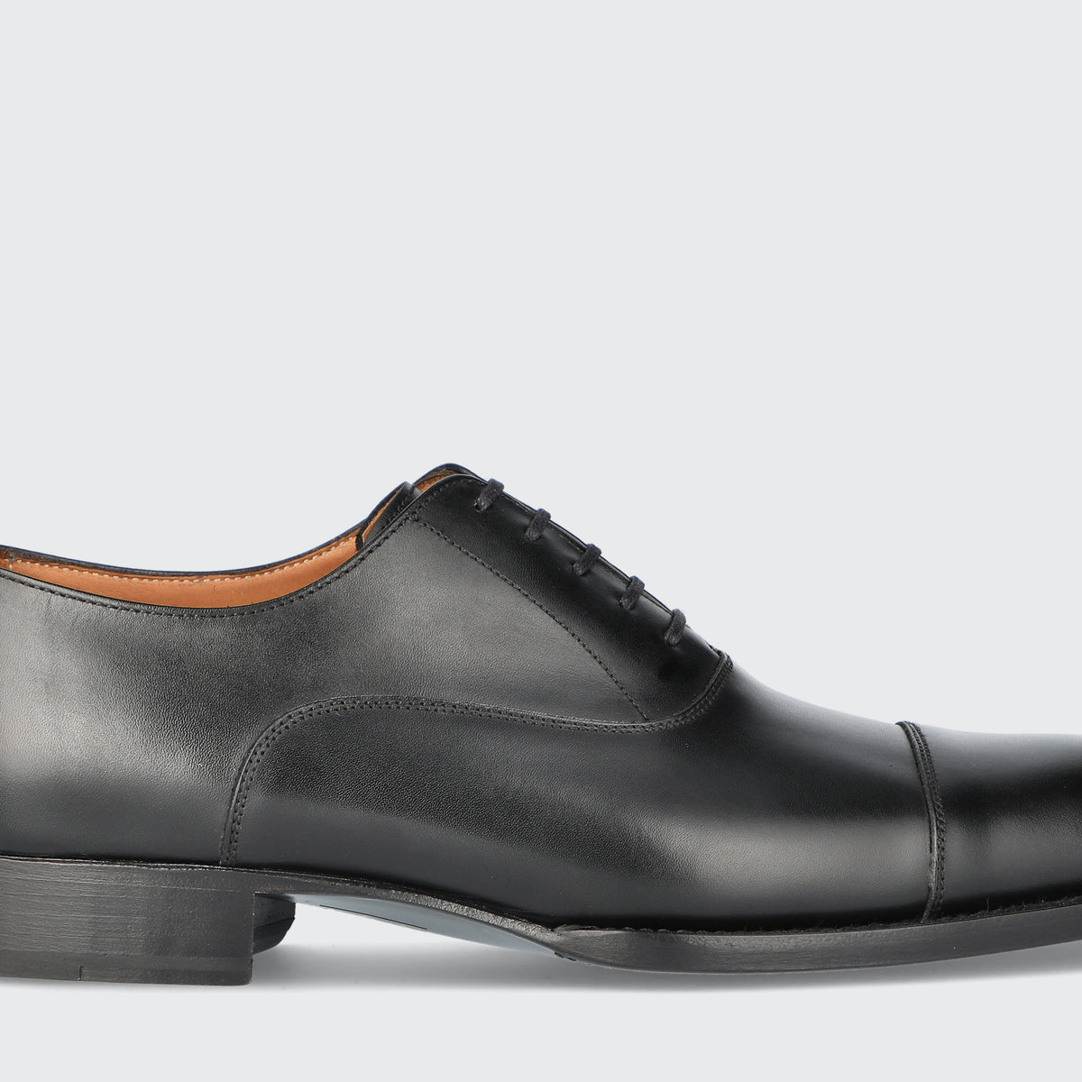 The Director Black Formal Leather Dress Shoe – The Hartt Shoe Company